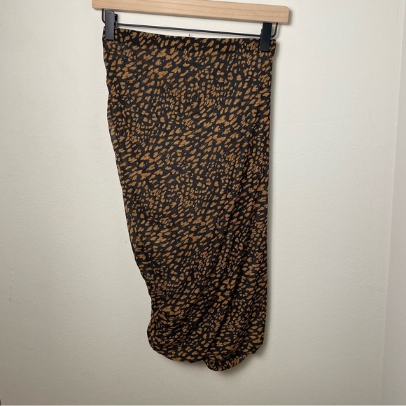 Aqua Dresses & Skirts - Aqua Animal Print Skirt